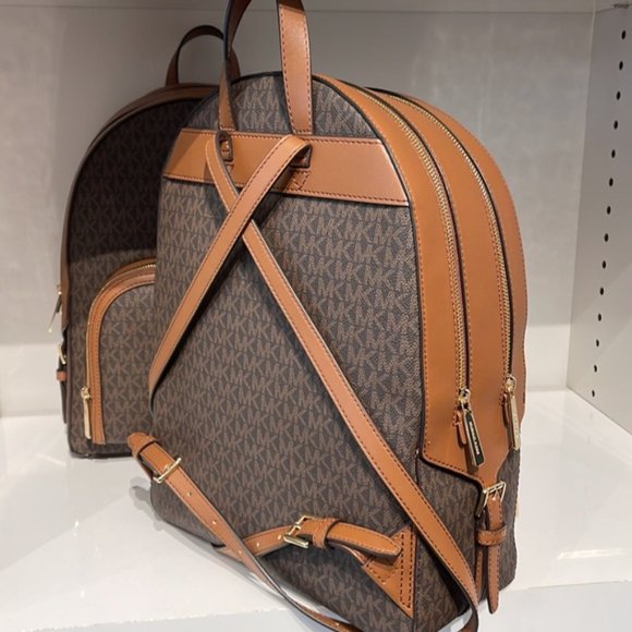 Michael Kors Jaycee Large Zip Pocket Backpack Brown - Picture 10 of 16